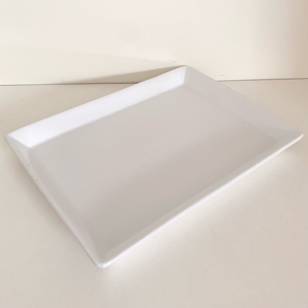 White ceramic Tray